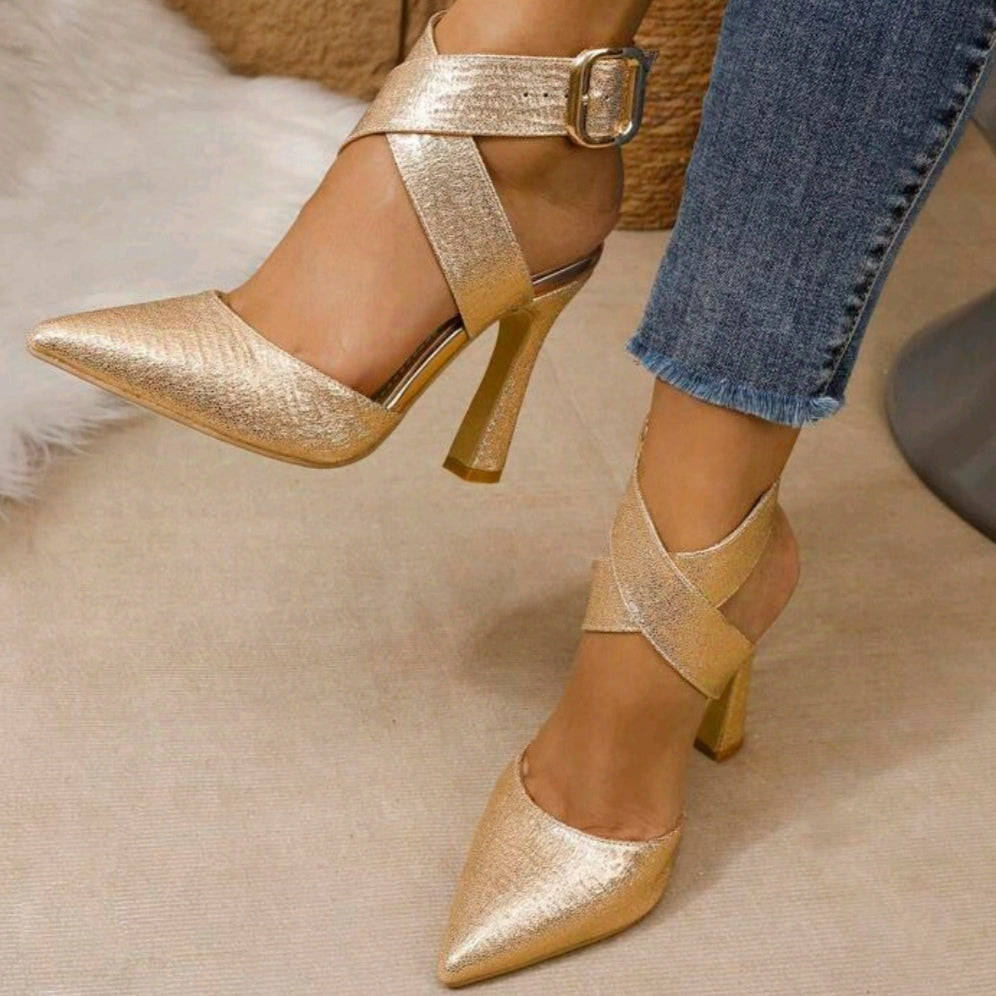 Stiletto Cruzado Dorado