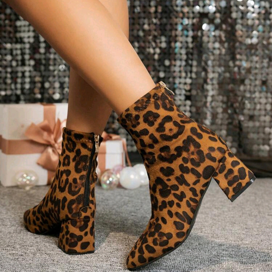 Botines Gamuza Taco Medio Animal Print